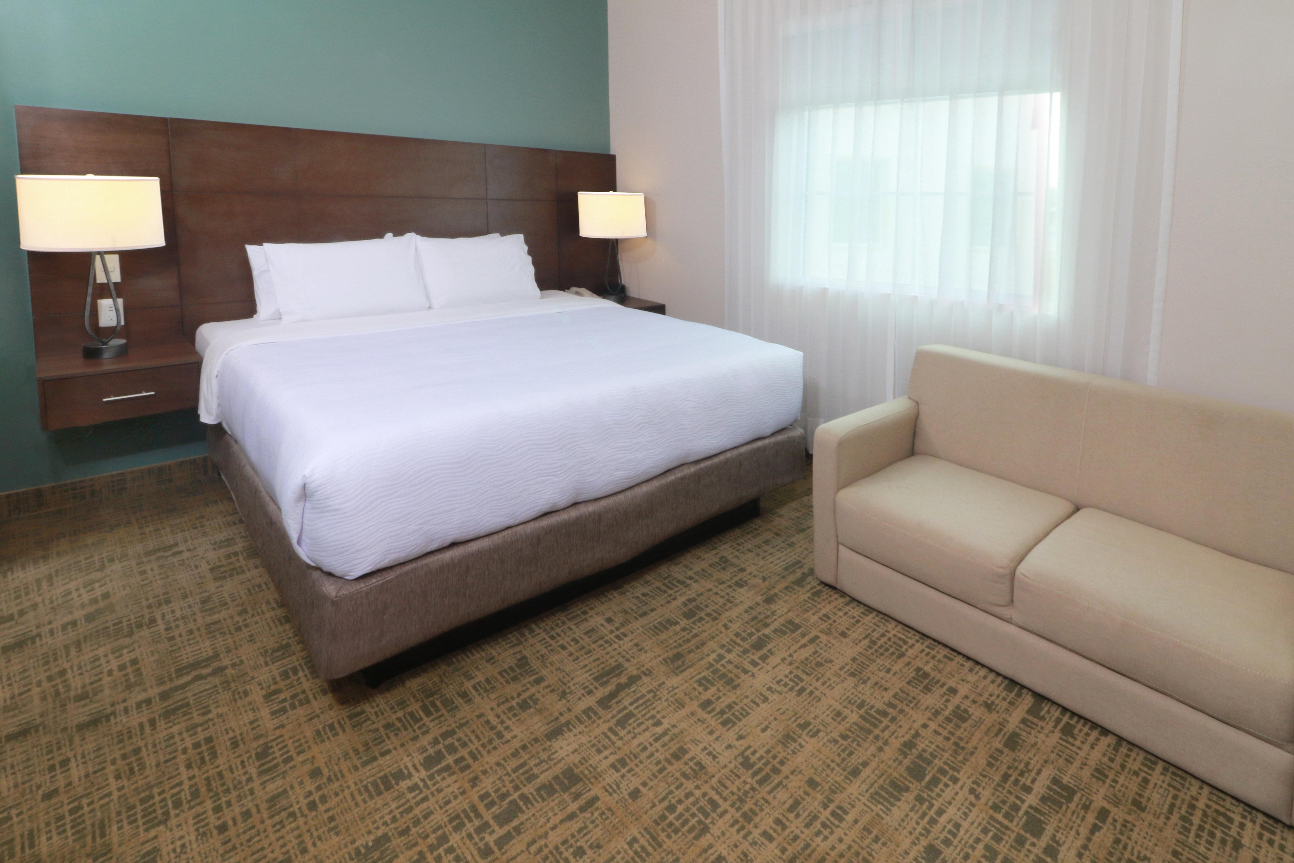 Staybridge Suites Queretaro By Ihg El Salitre Exterior foto