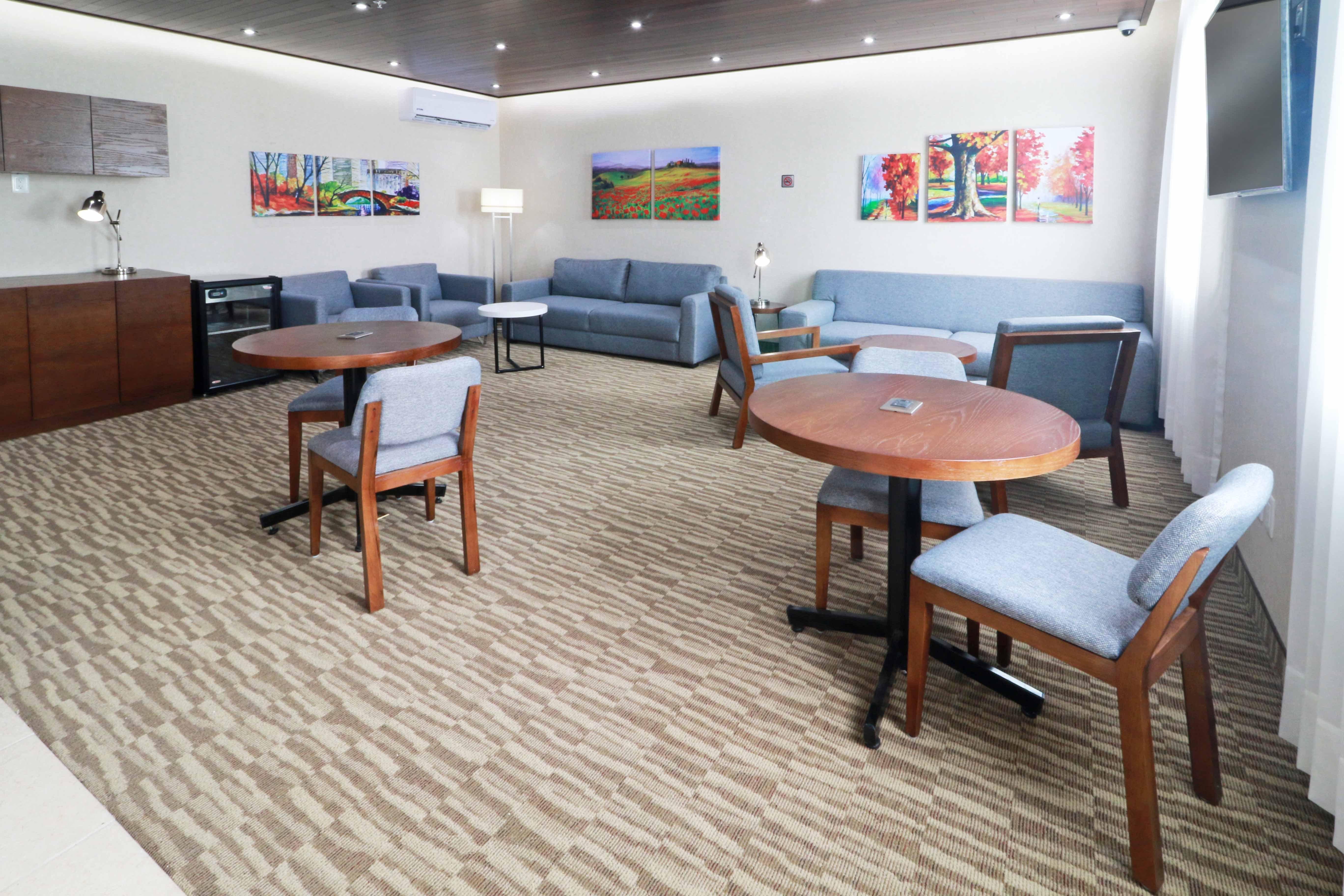 Staybridge Suites Queretaro By Ihg El Salitre Exterior foto