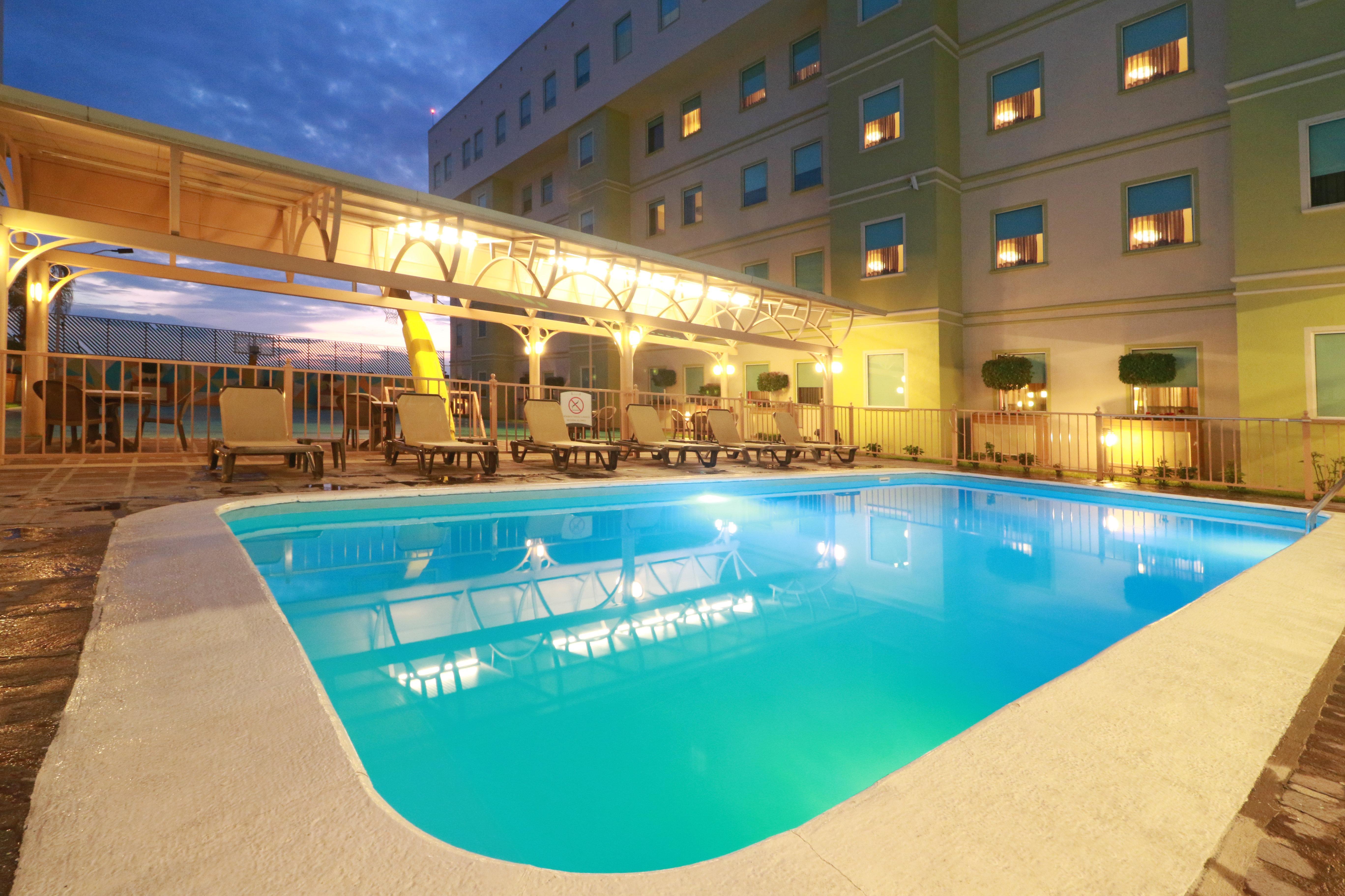 Staybridge Suites Queretaro By Ihg El Salitre Exterior foto