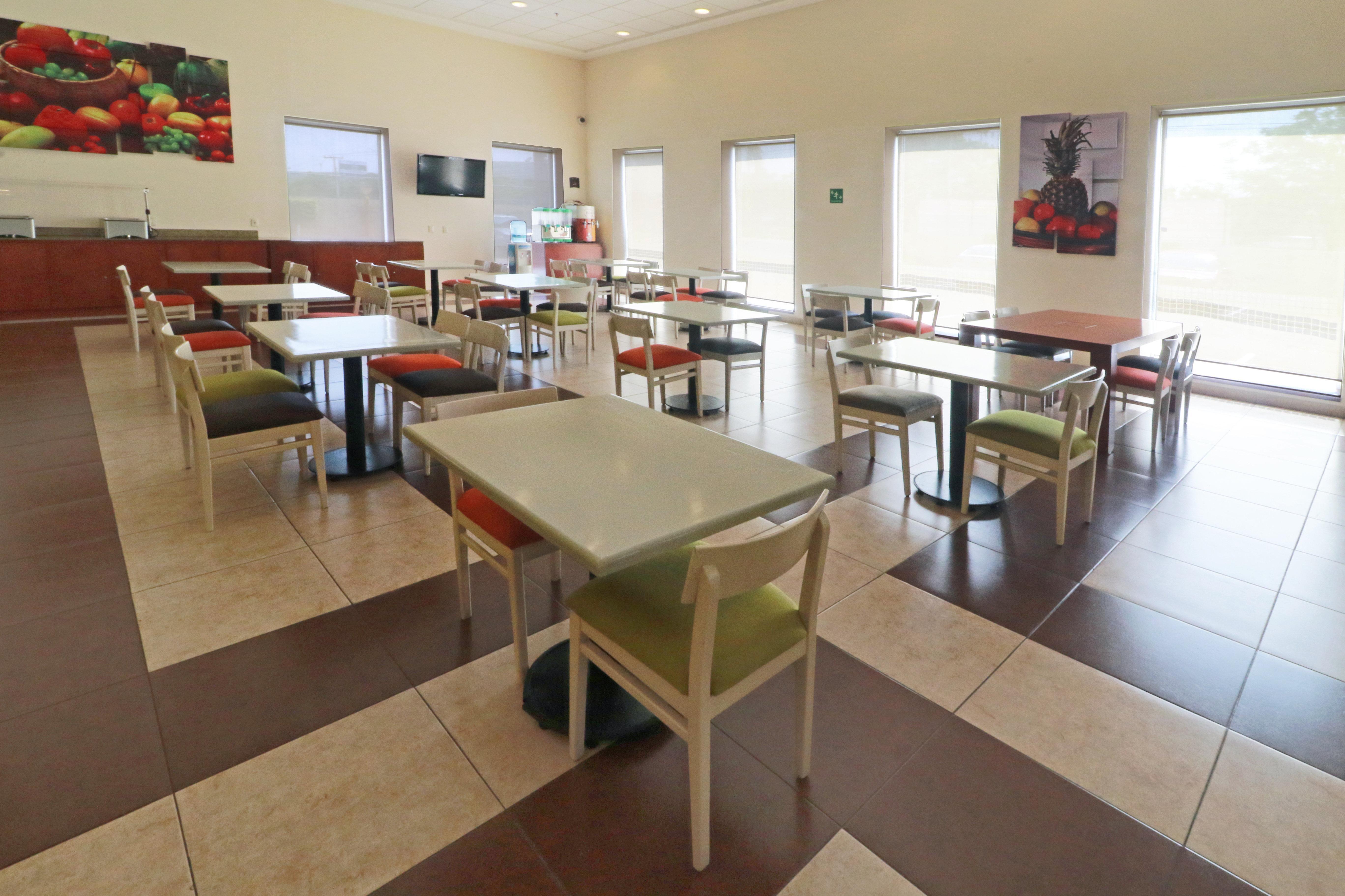Staybridge Suites Queretaro By Ihg El Salitre Exterior foto