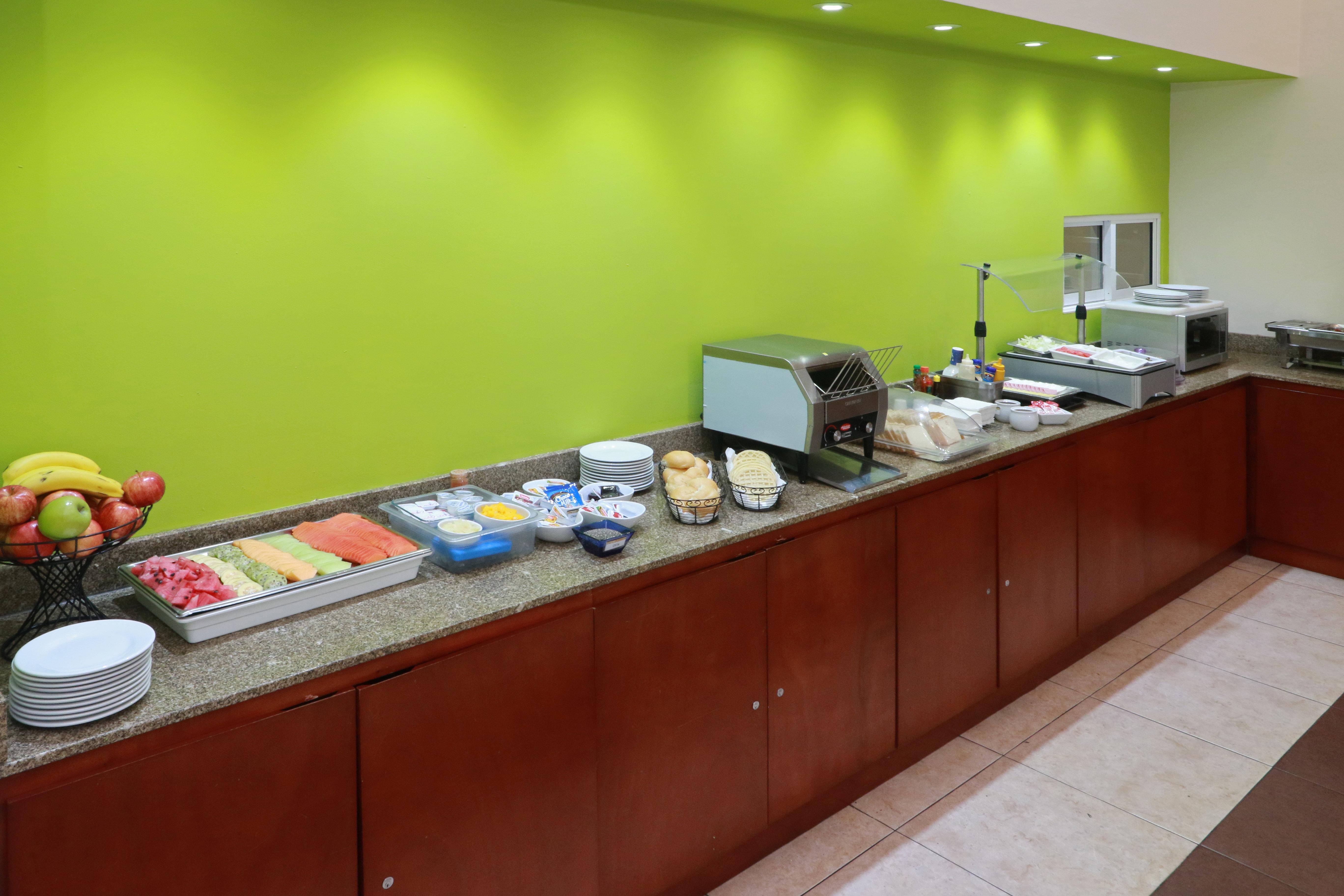 Staybridge Suites Queretaro By Ihg El Salitre Exterior foto